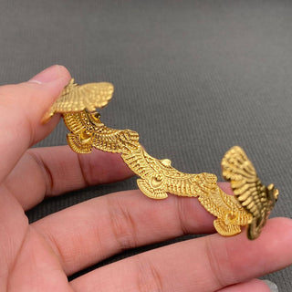 18k Freebird Bangle