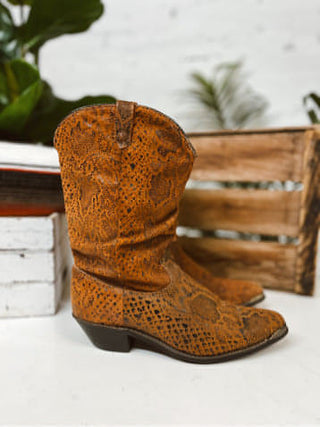 Women's Cowboy Boots Size 8.5